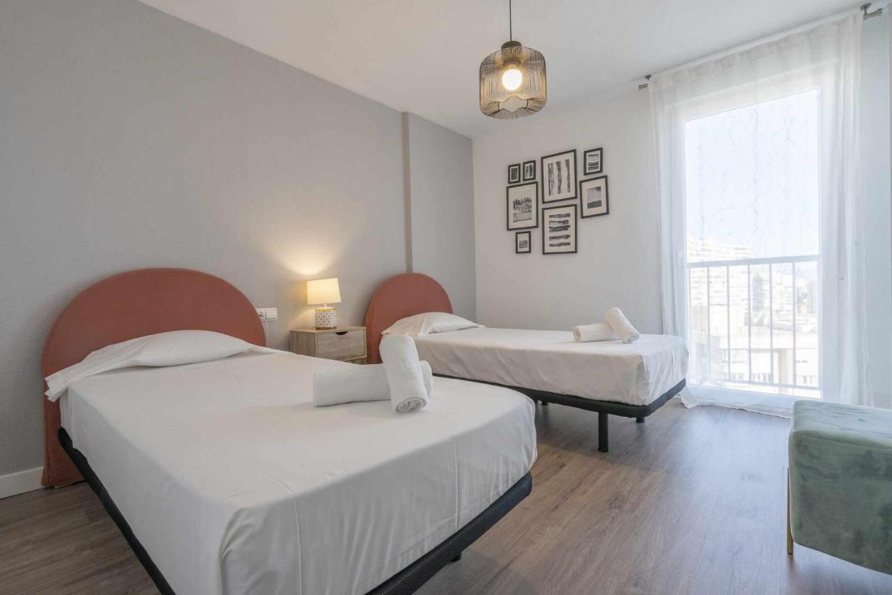 Apartamento Erita Apartment อาลิกันเต ภายนอก รูปภาพ