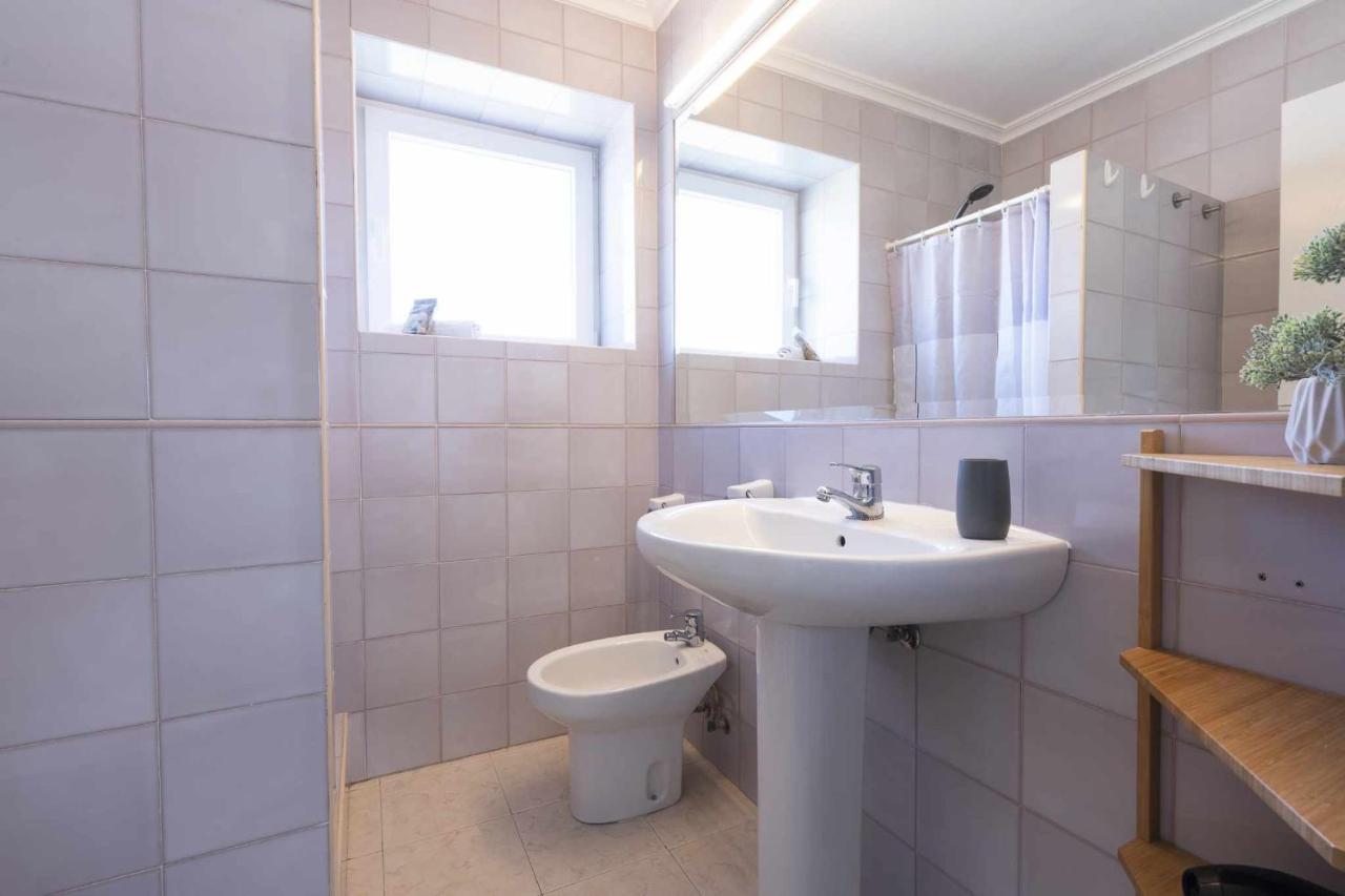 Apartamento Erita Apartment อาลิกันเต ภายนอก รูปภาพ
