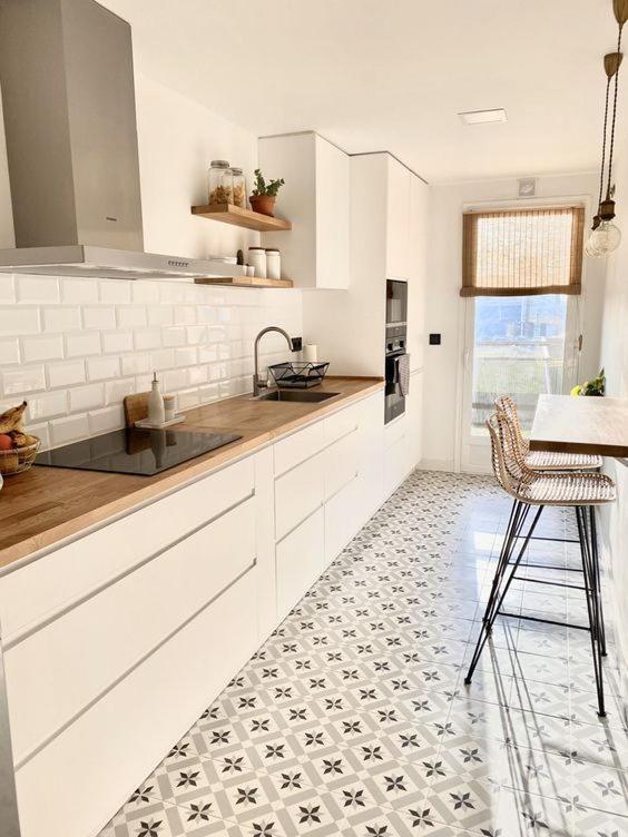 Apartamento Erita Apartment อาลิกันเต ภายนอก รูปภาพ